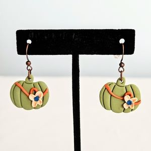 SD Handmade Autumn Neutral Green Pumpkin w Flower & Vine Short Dangling Earrings